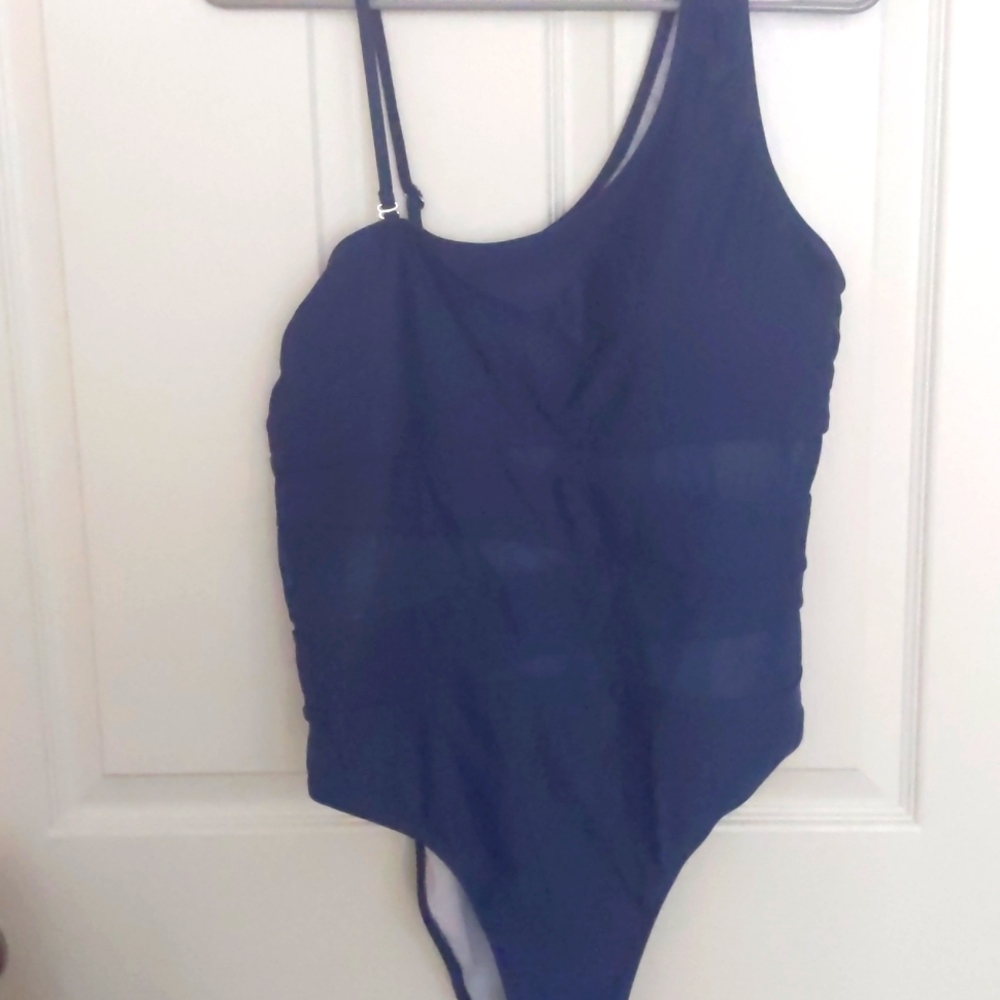 One piece swimsuit